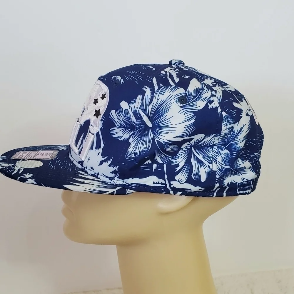 CALI Republic Floral Hawaiian Snapback Hat…